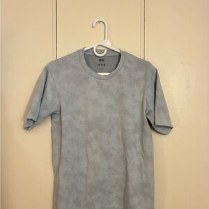 Uniqlo Light Blue Short-Sleeve Crewneck Tee